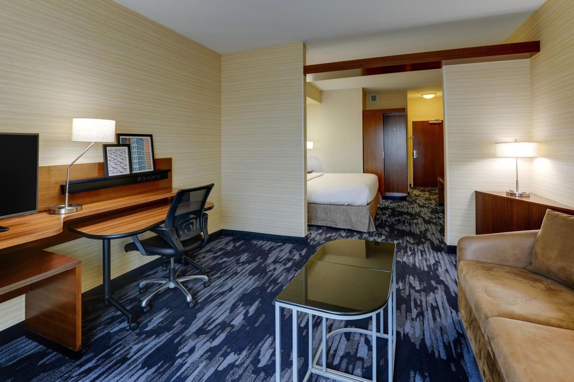 Fairfield And Hotel