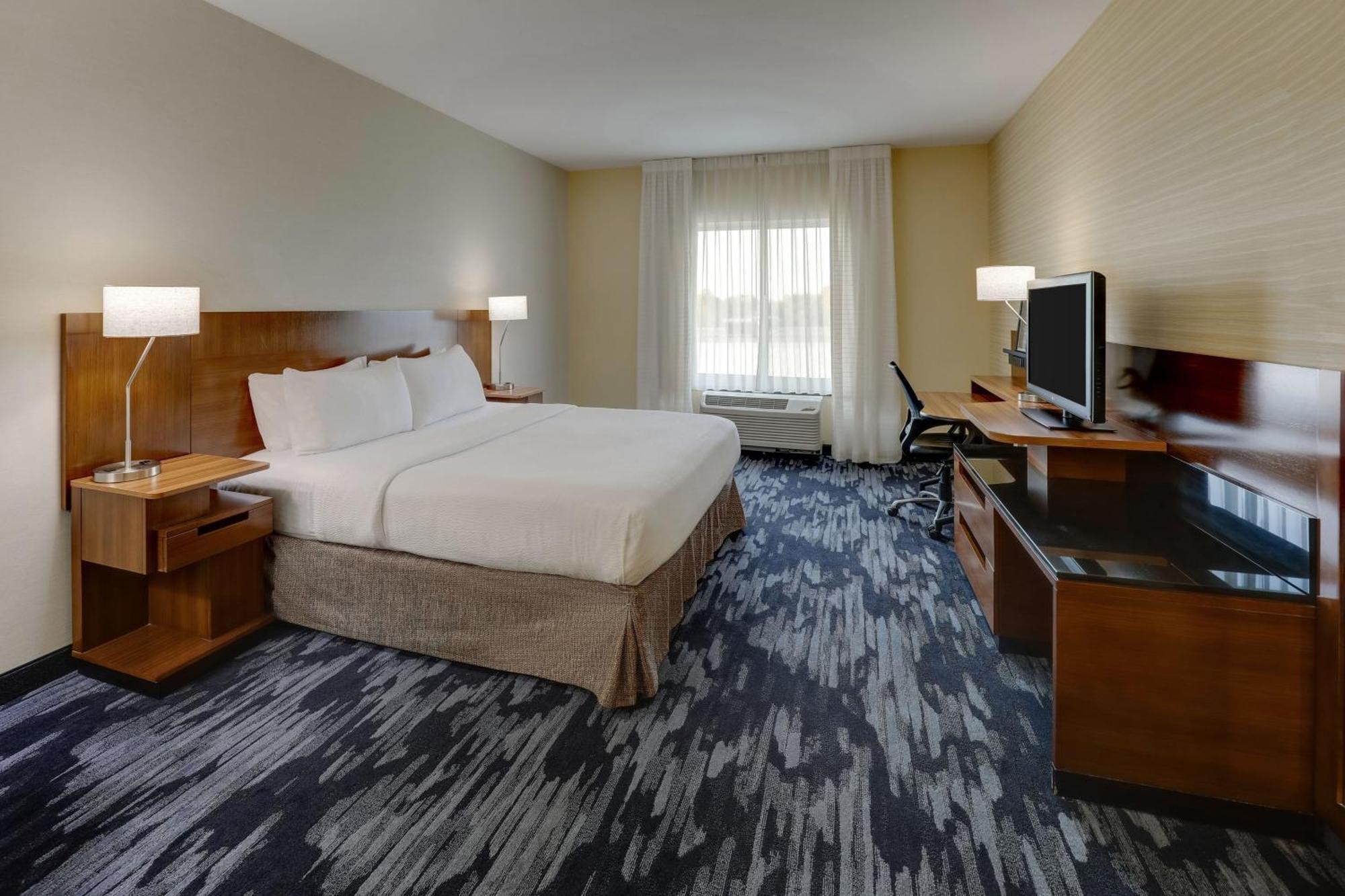 Hotel Fairfield And