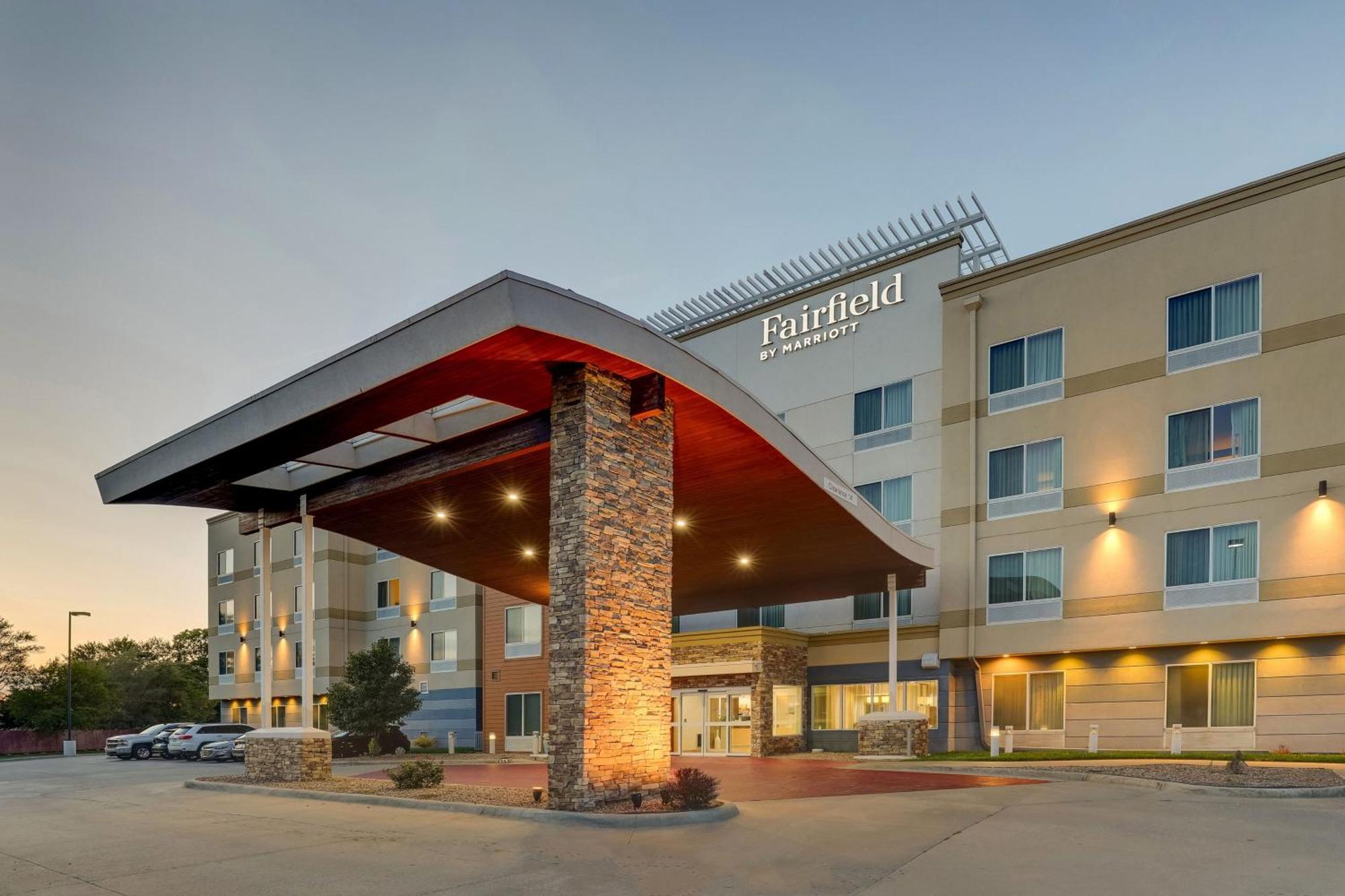 Fairfield And Hotel Hutchinson
